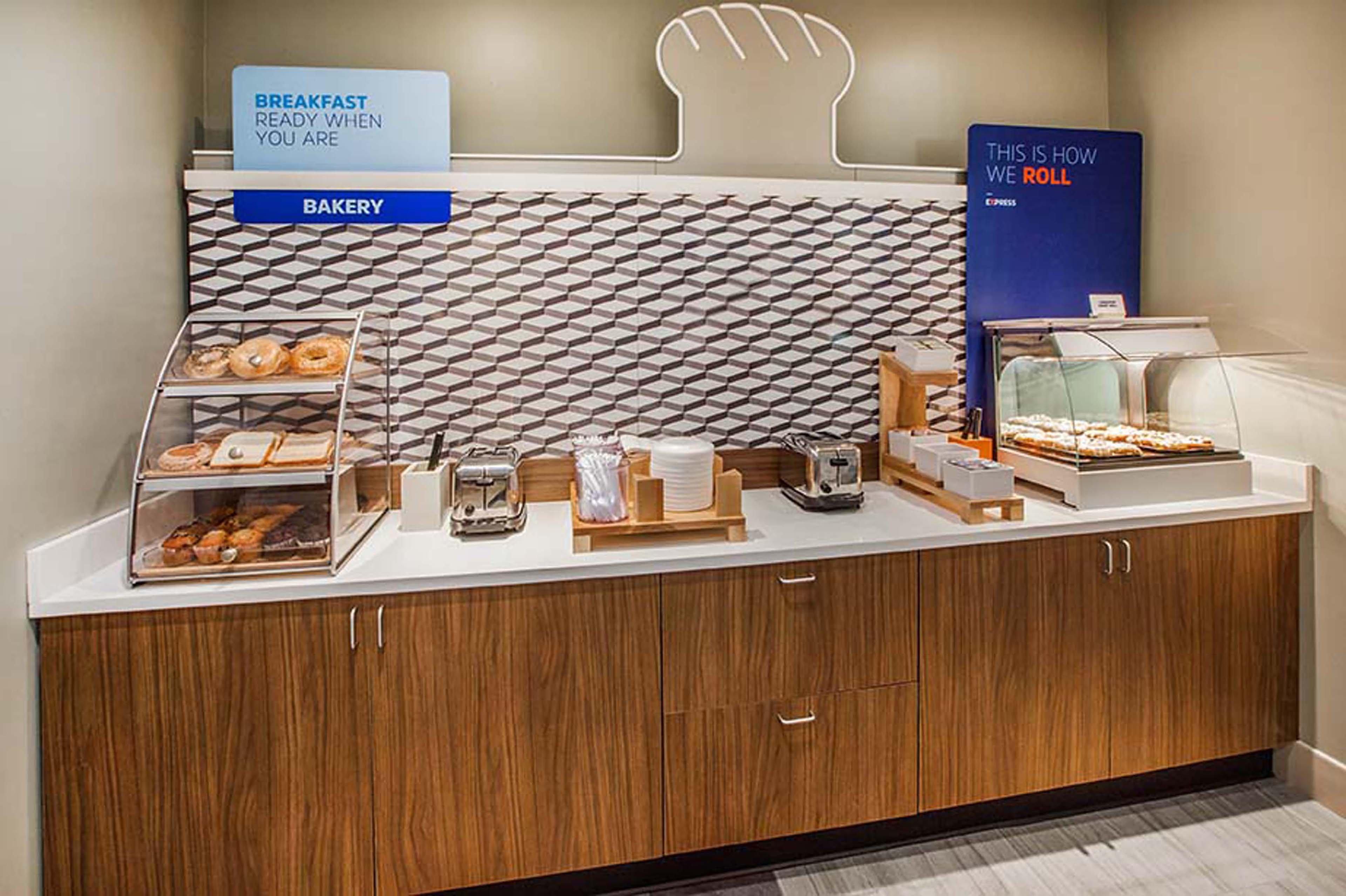 Holiday Inn Express Hotel & Suites Bainbridge By Ihg Bagian luar foto